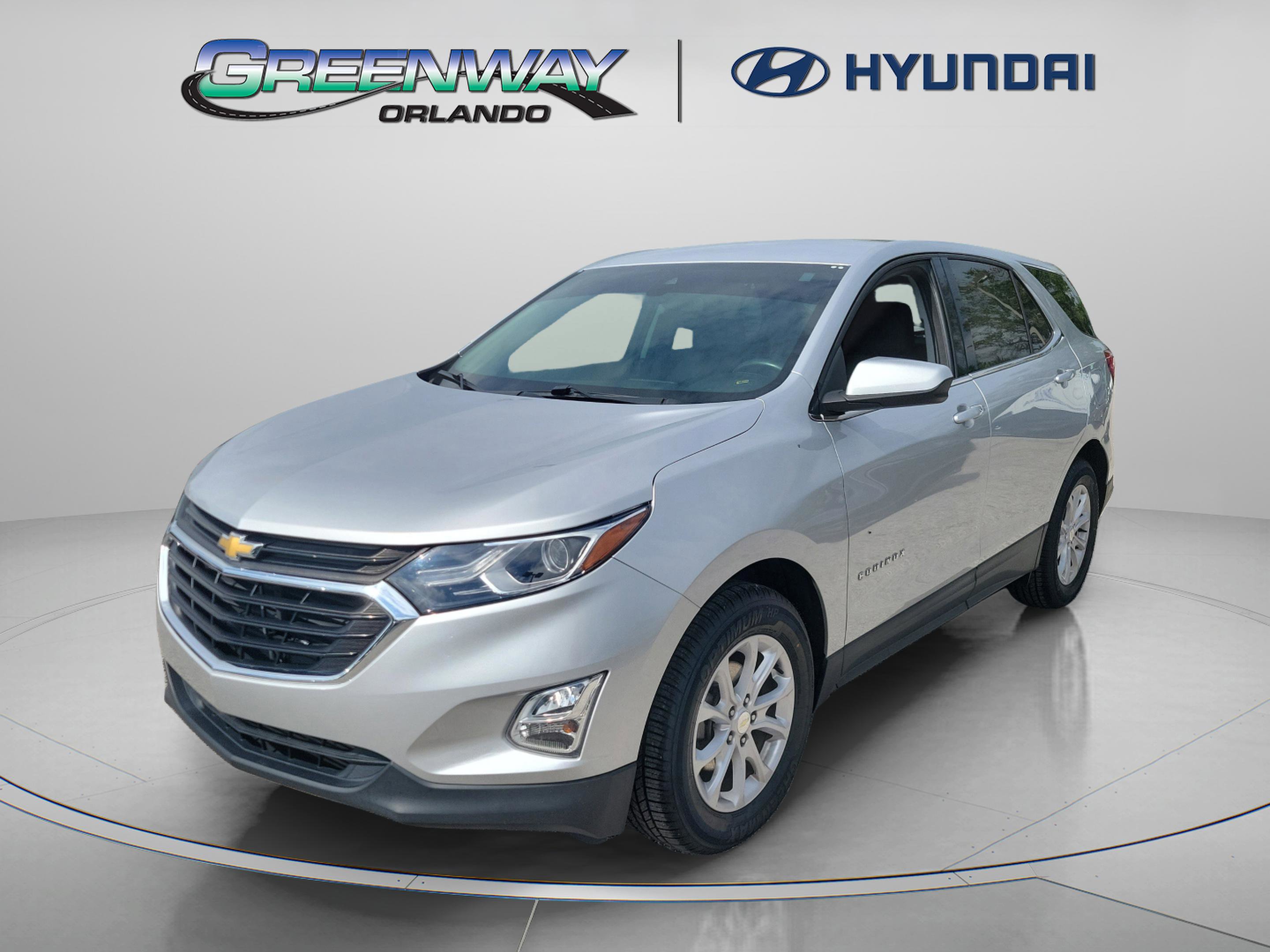 2020 Chevrolet Equinox LT photo 2