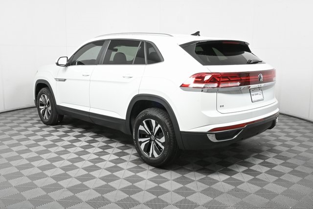 2025 Volkswagen Atlas Cross Sport SE photo 4