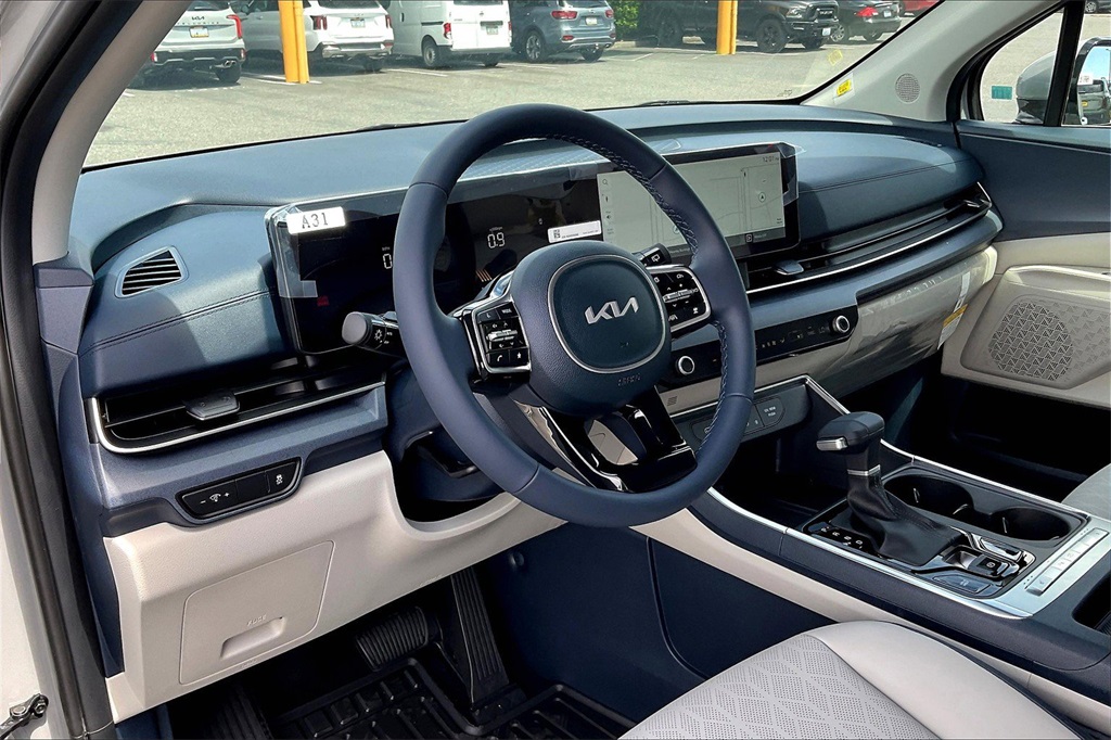 2026 Kia Carnival EX photo 4