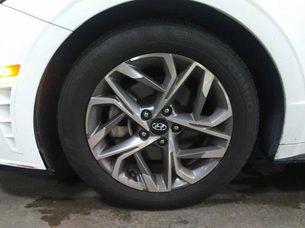 2023 Hyundai Sonata SEL photo 3