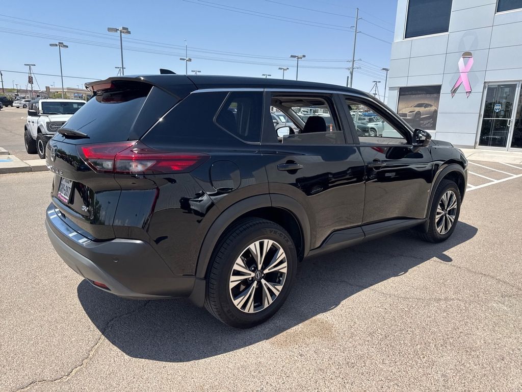2023 Nissan Rogue SV photo 7