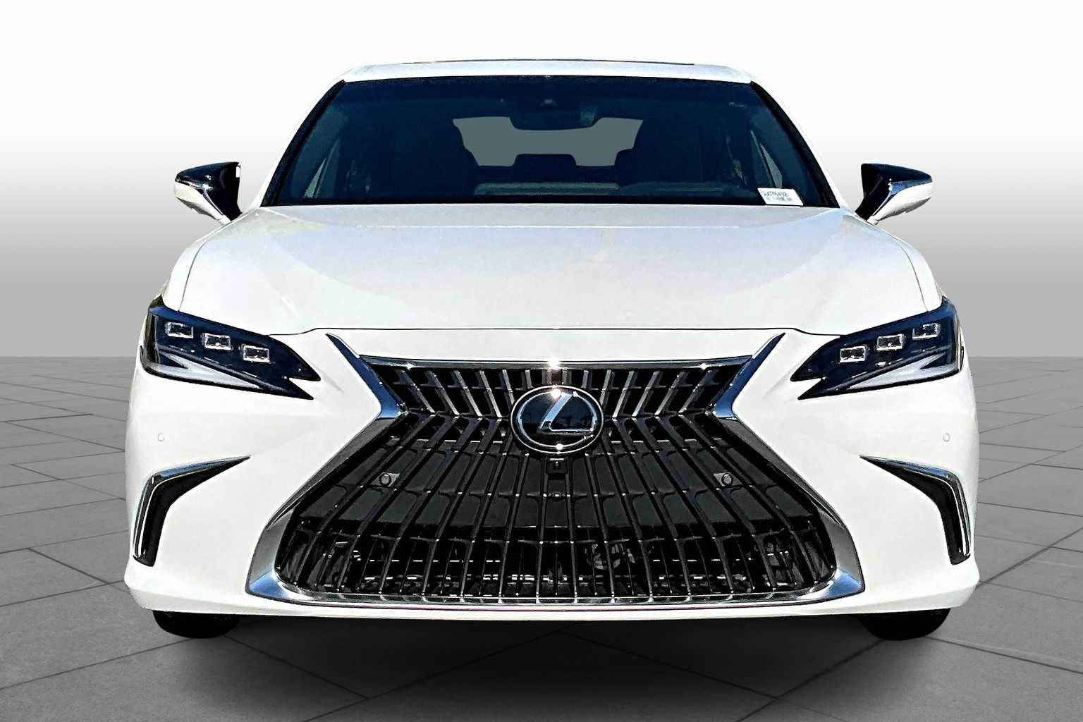 2025 Lexus ES 300h Luxury photo 3