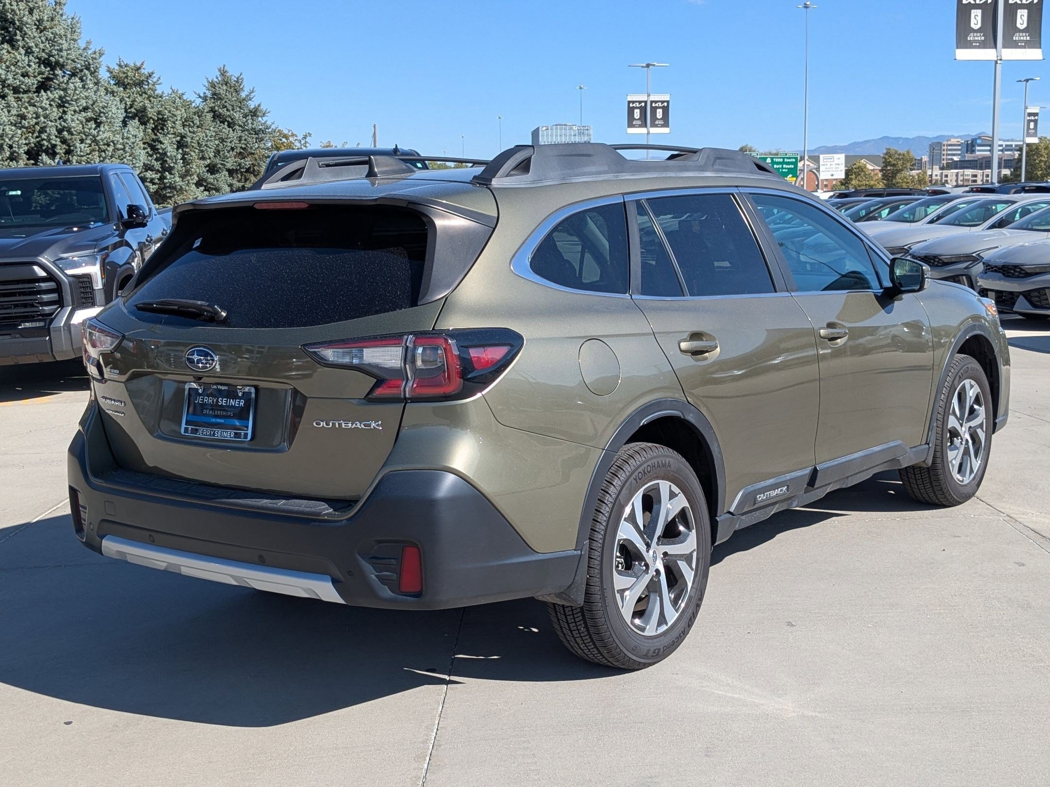 2021 Subaru Outback Limited photo 2