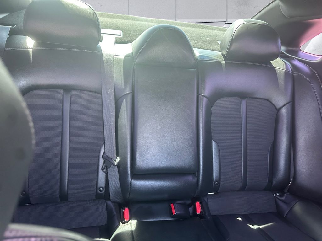 2022 Kia K5 GT-Line photo 17