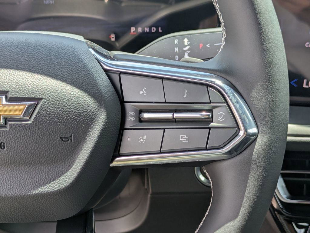 2025 Chevrolet Traverse photo 15