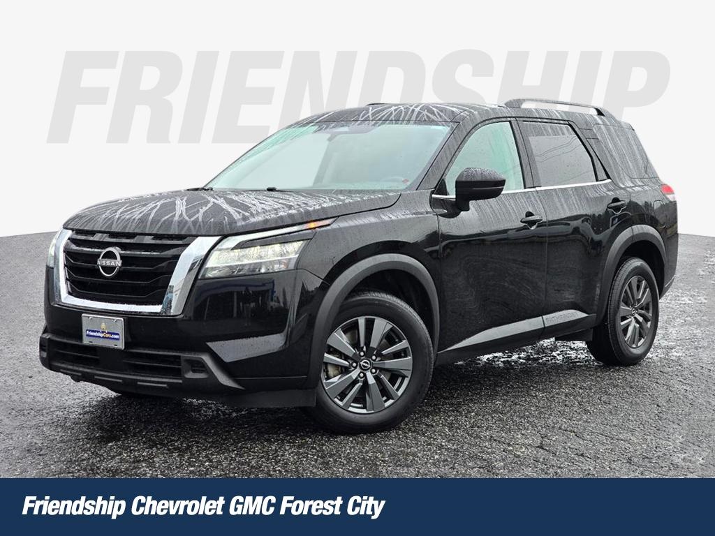 2022 Nissan Pathfinder SV