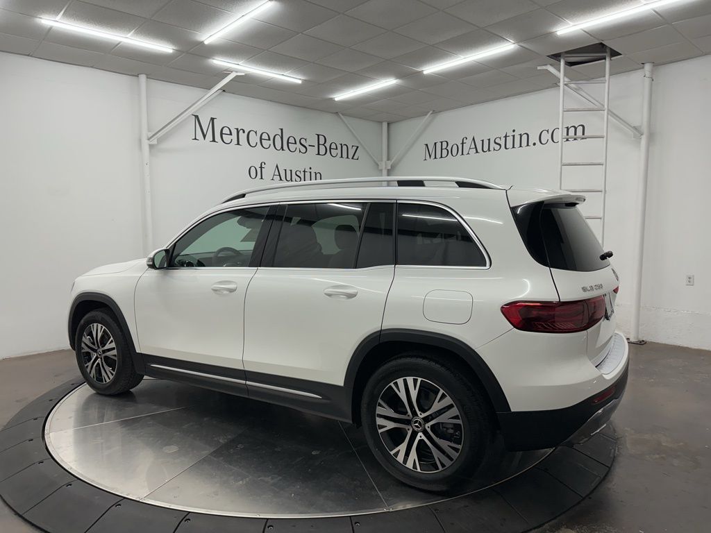 2026 Mercedes Benz GLB 250 4MATIC photo 5