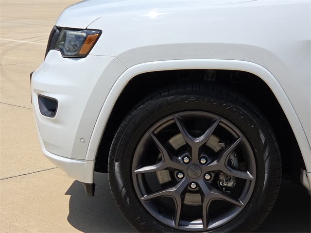 2021 Jeep Grand Cherokee Anniversary Edition photo 5