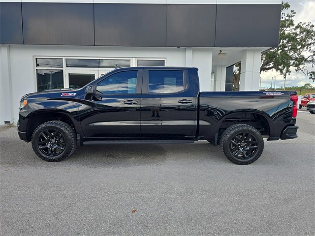 2023 Chevrolet Silverado Trail Boss LT photo 3