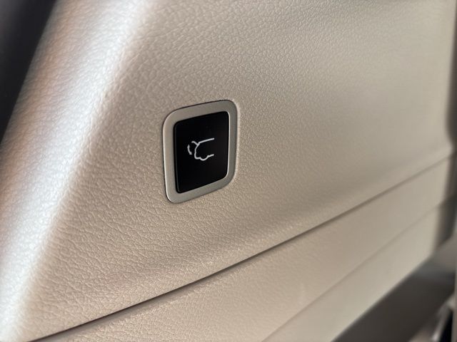 2024 Chrysler Pacifica Touring L photo 14