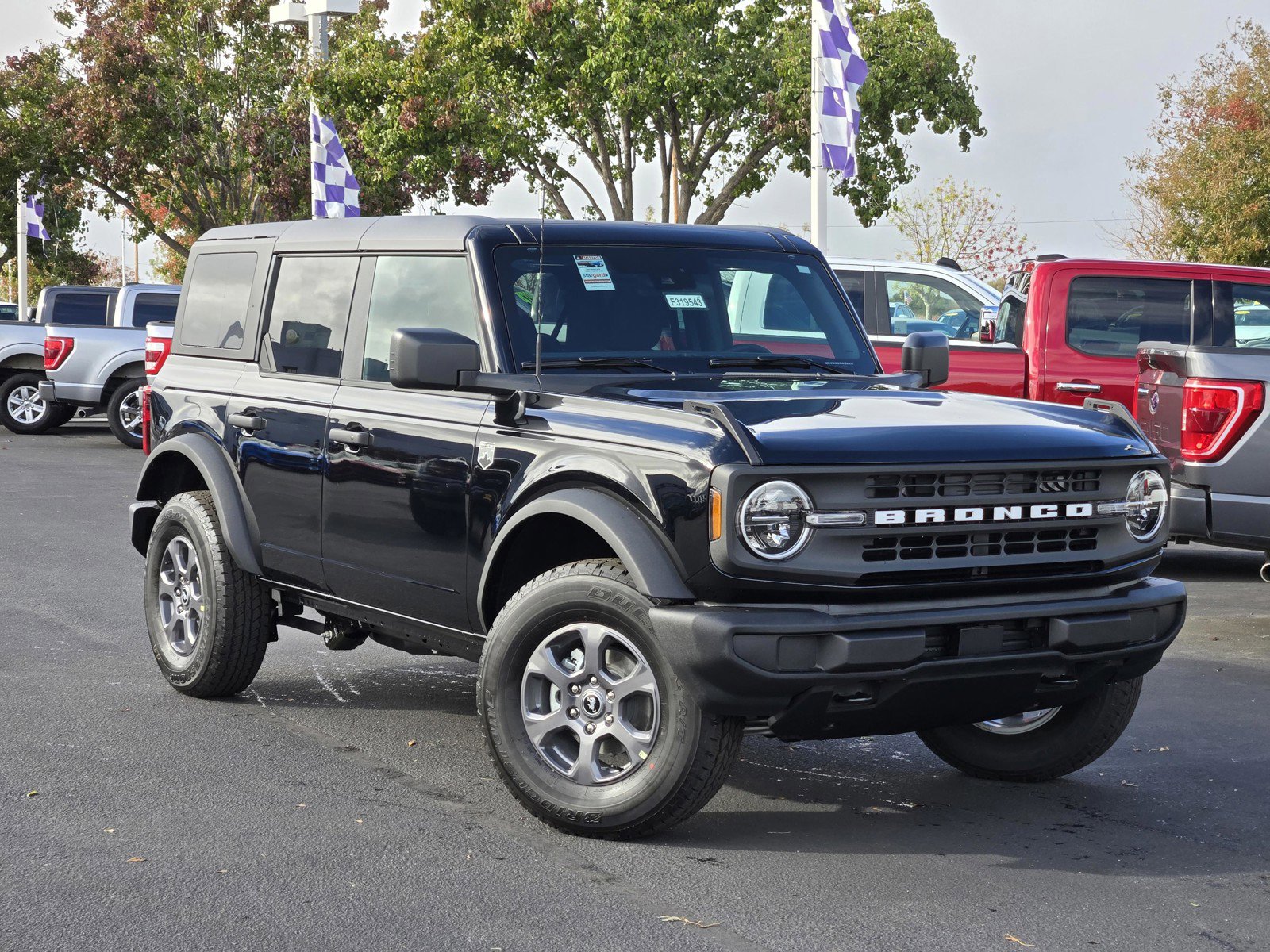 2025 Ford Bronco 4-Door Big Bend's photo