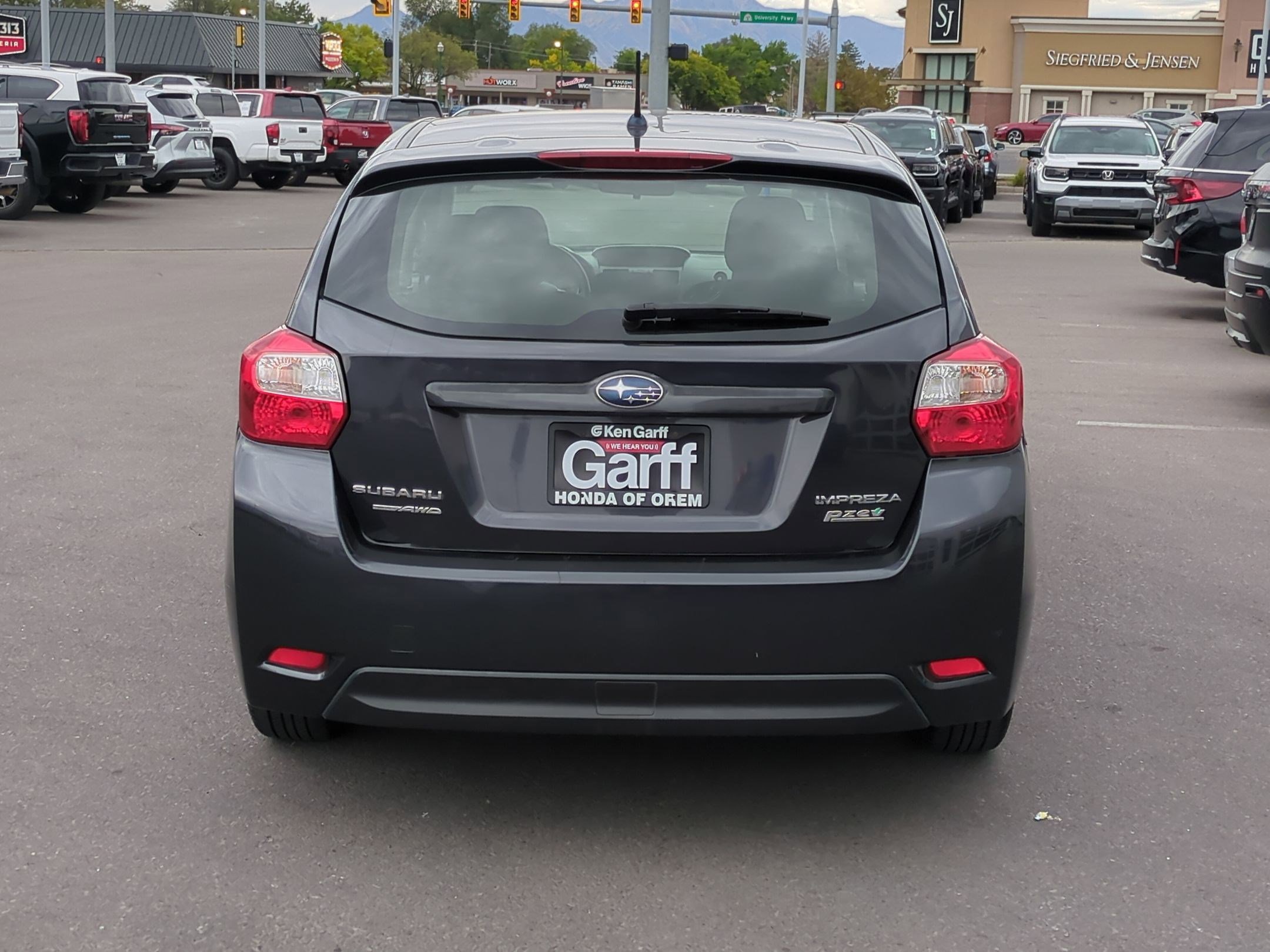 2014 Subaru Impreza Base photo 4