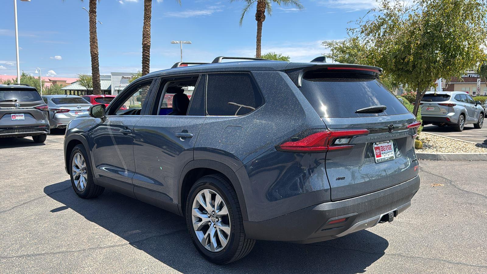 2024 Toyota Grand Highlander Limited photo 3