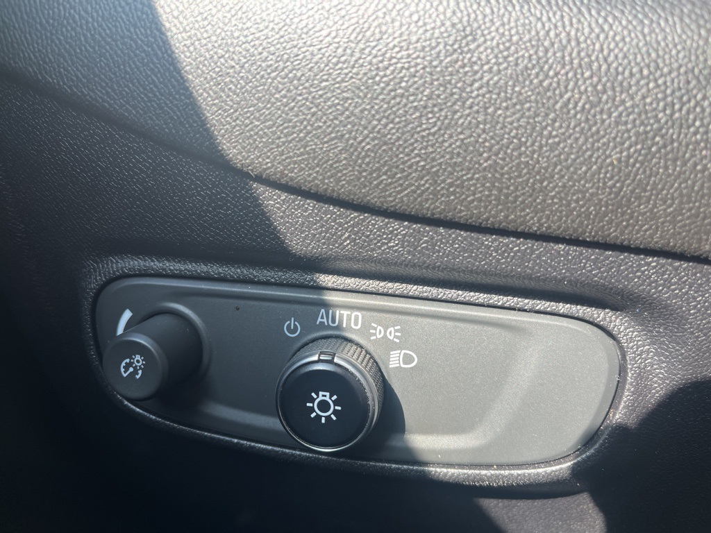 2018 Chevrolet Equinox LT photo 10