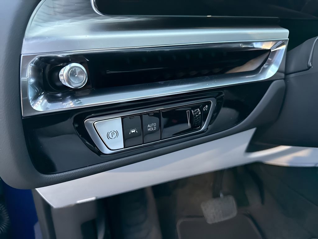 2025 Cadillac Lyriq Sport photo 18