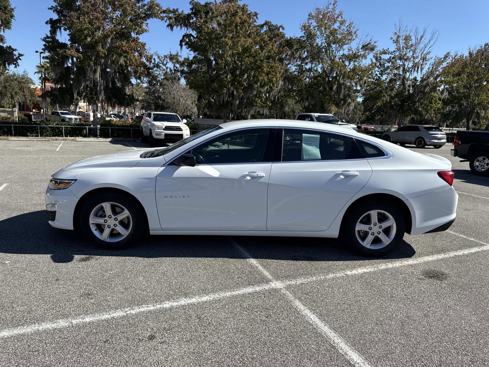 2023 Chevrolet Malibu LS photo 3