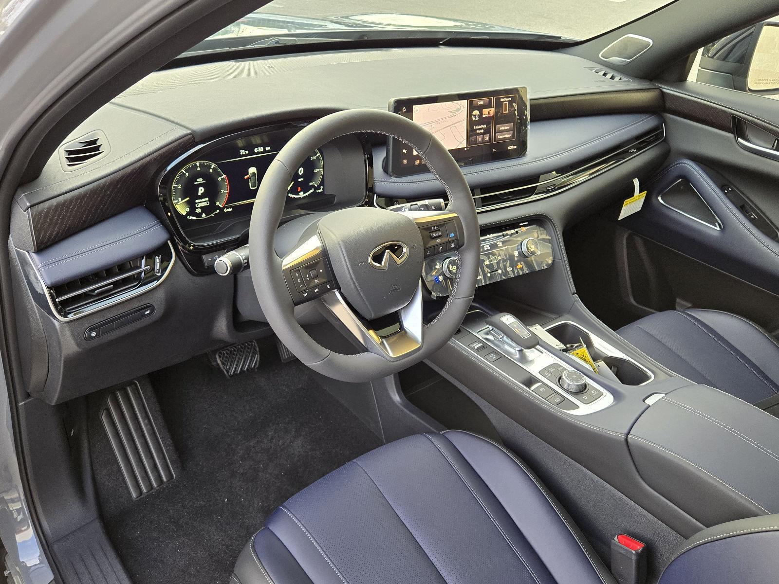 2026 Infiniti QX60 Luxe photo 5