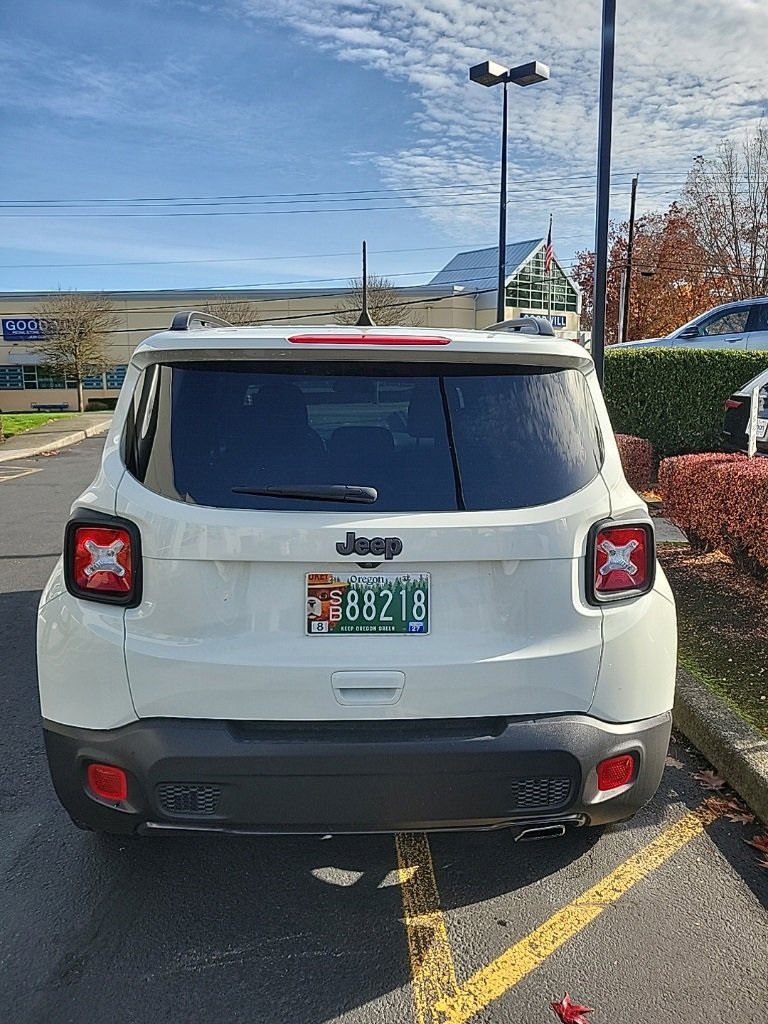2021 Jeep Renegade Latitude photo 3