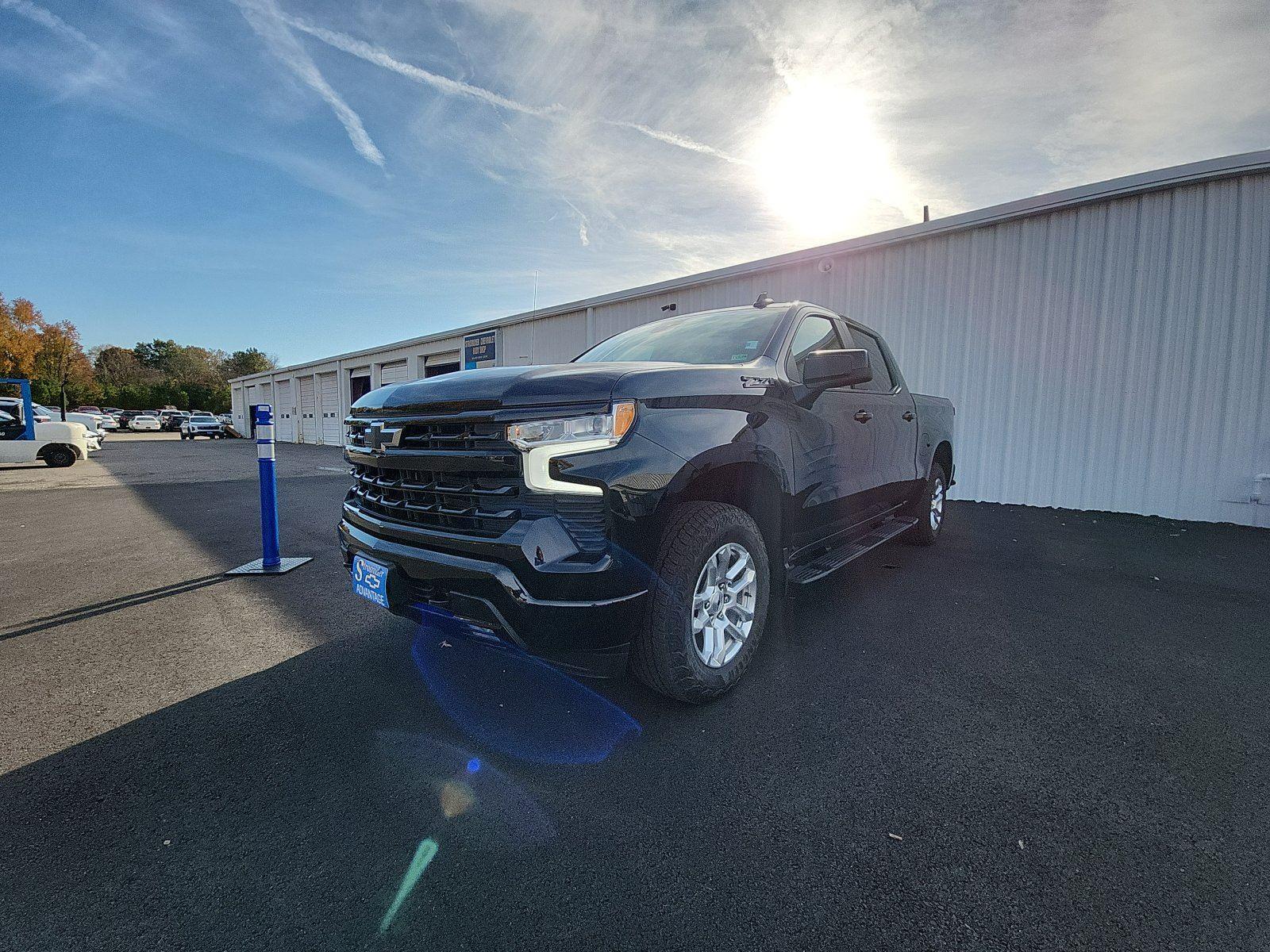 2026 Chevrolet Silverado Base's photo