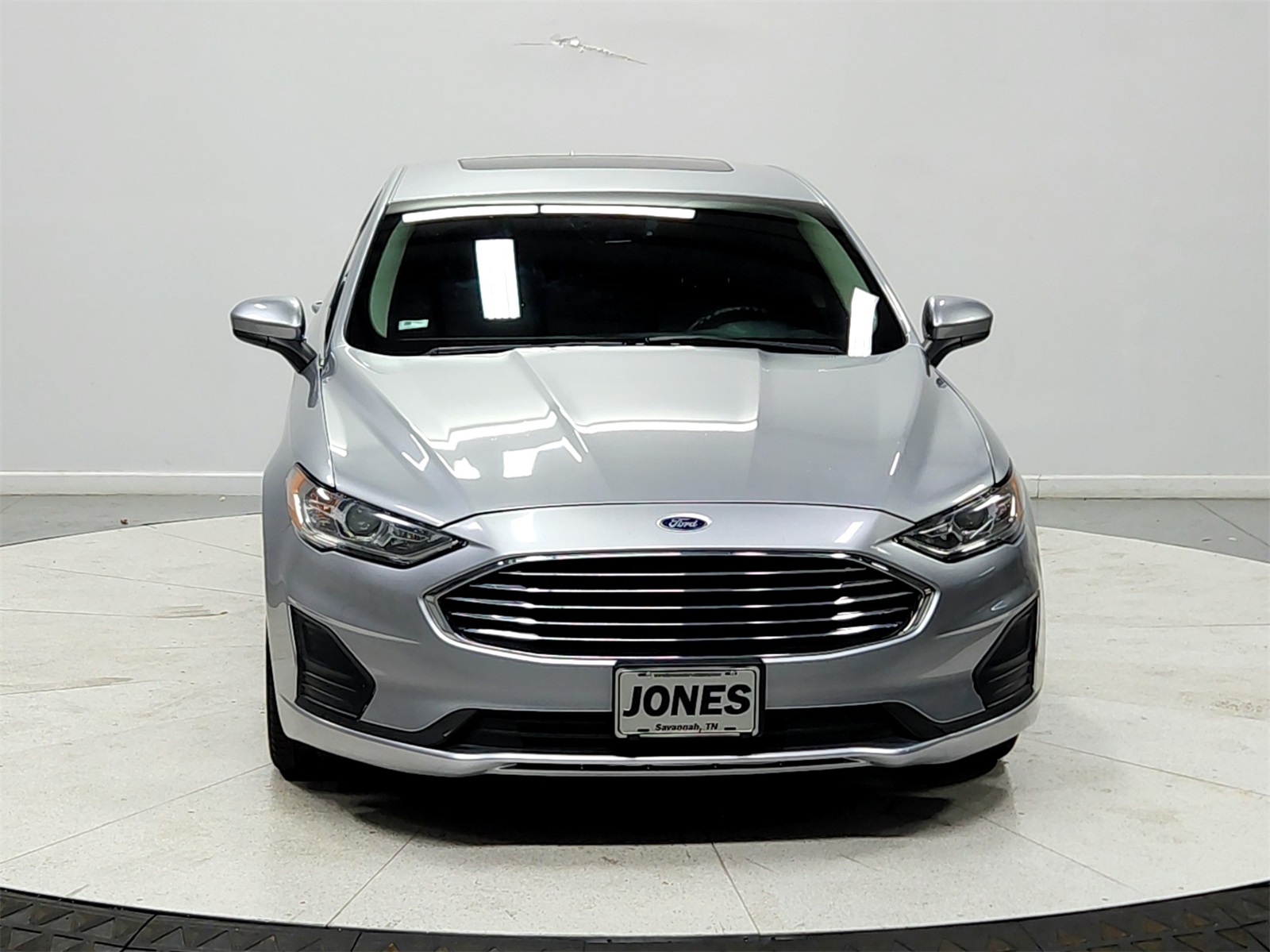 2020 Ford Fusion SE photo 2