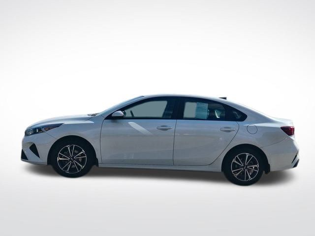 2022 Kia Forte LXS photo 11