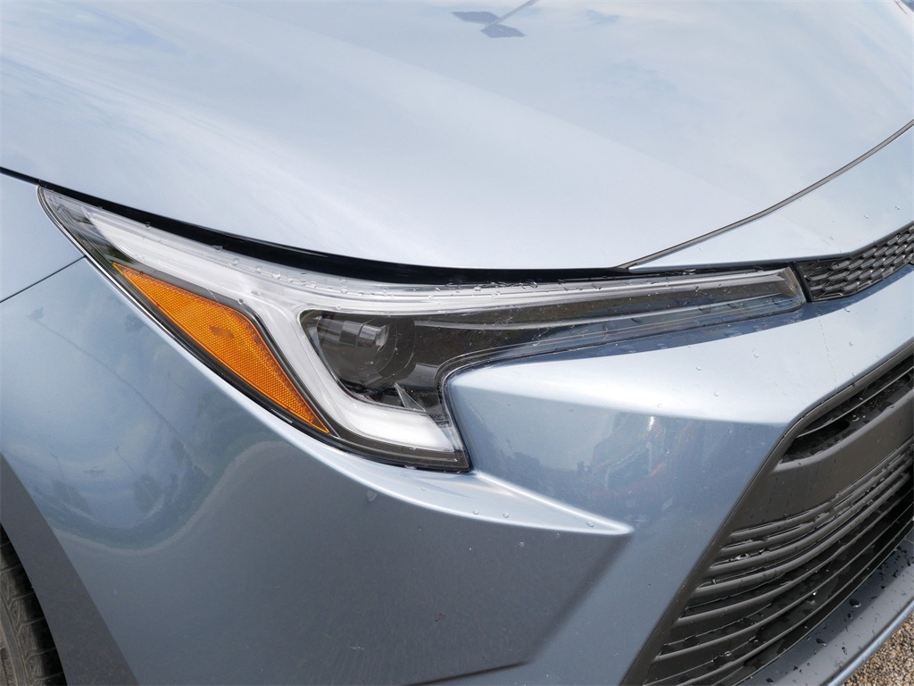 2024 Toyota Corolla Hybrid LE photo 14