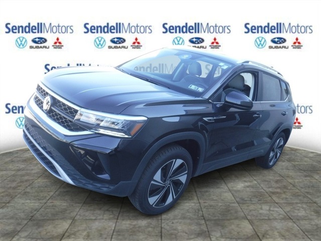 2024 Volkswagen Taos SE photo 4