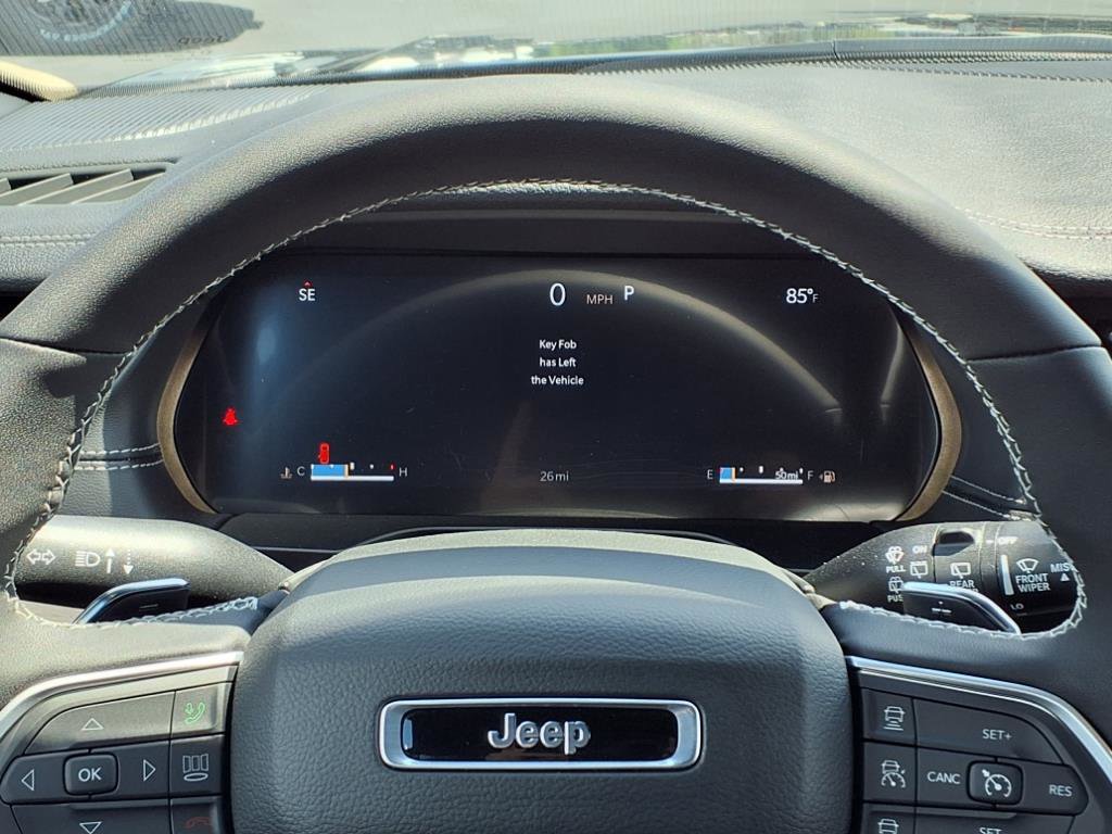 2025 Jeep Grand Cherokee Limited photo 10