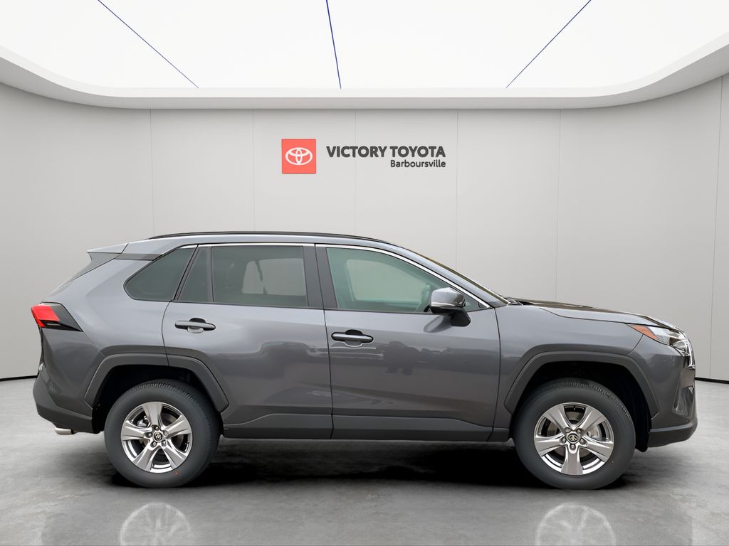 2025 Toyota RAV4 XLE photo 2
