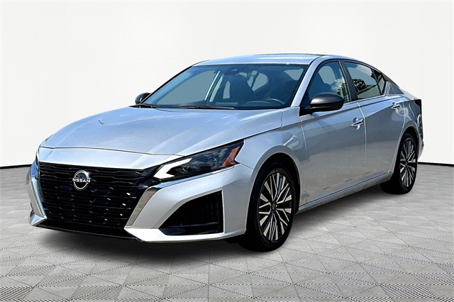 2024 Nissan Altima 2.5 SV photo 3