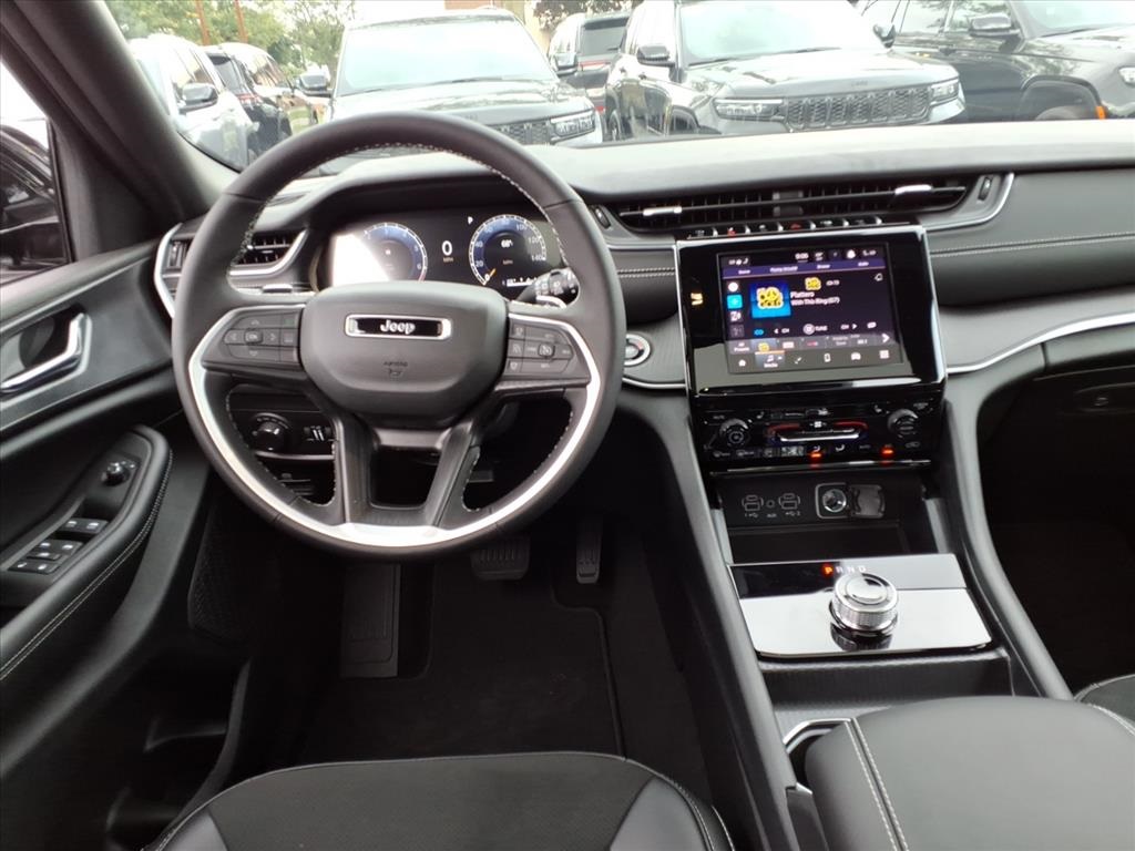 2025 Jeep Grand Cherokee Altitude X photo 10
