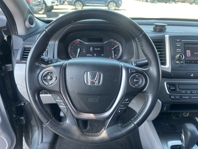 2017 Honda Ridgeline RTL photo 14