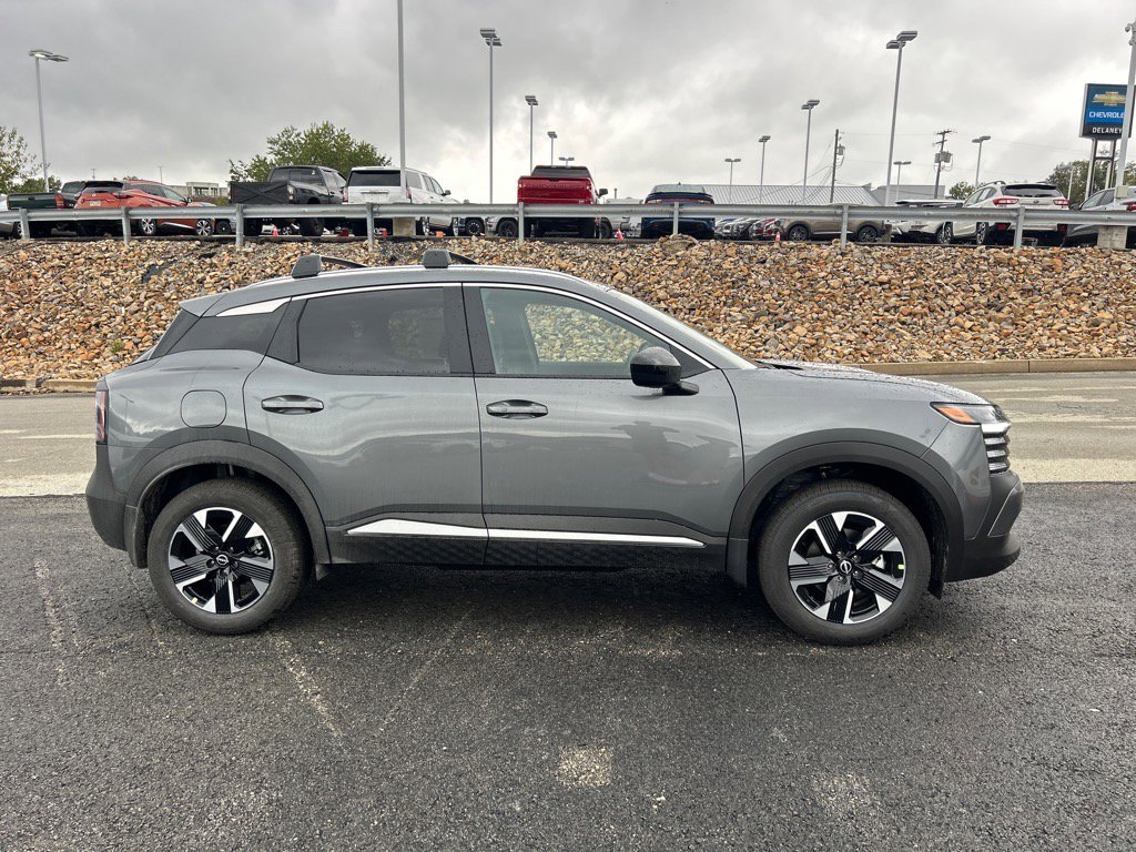 2026 Nissan Kicks SV photo 2