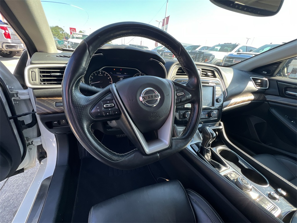 2017 Nissan Maxima Platinum photo 17
