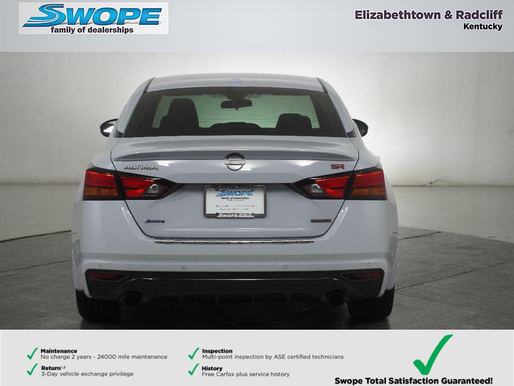 2023 Nissan Altima SR photo 4