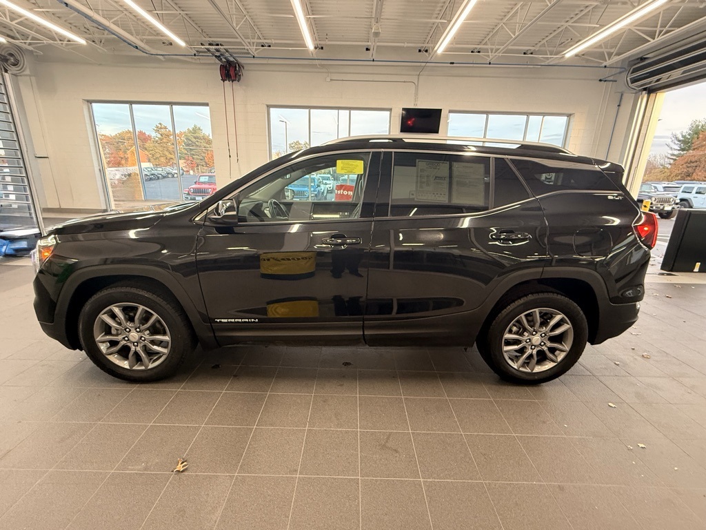 2024 Gmc Terrain SLT photo 4