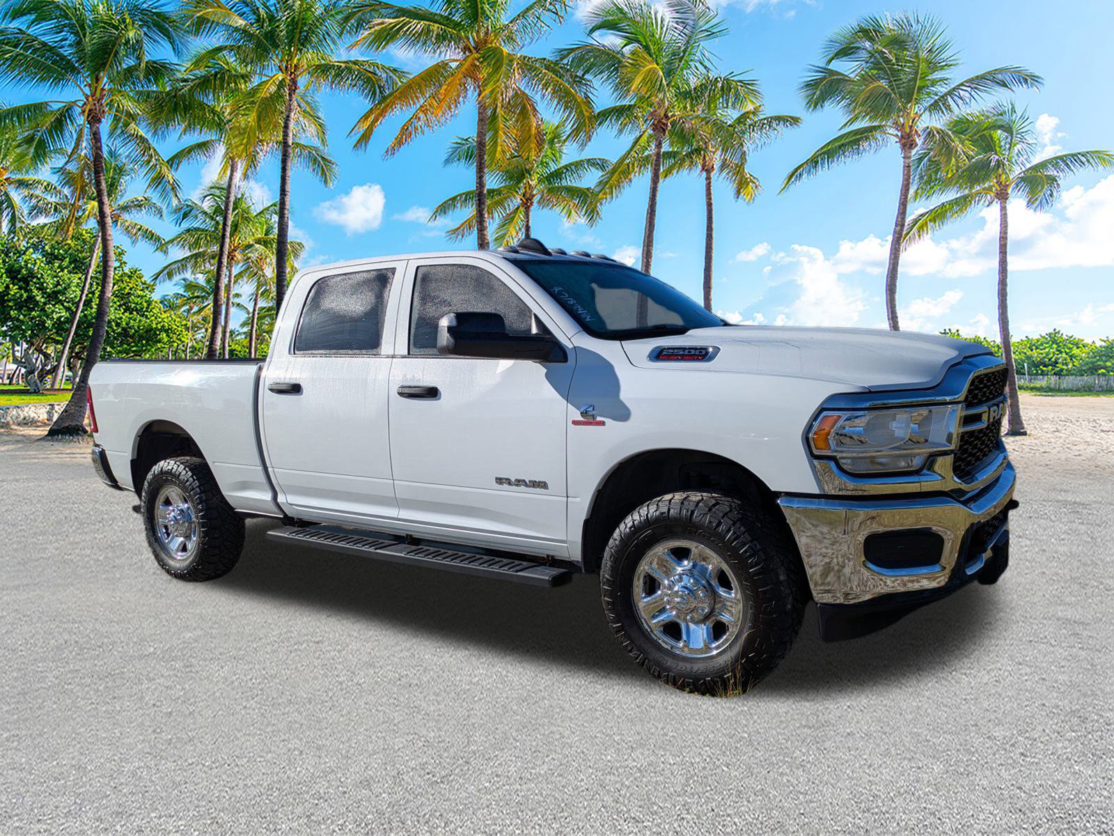 2022 Ram 2500 Tradesman photo 2