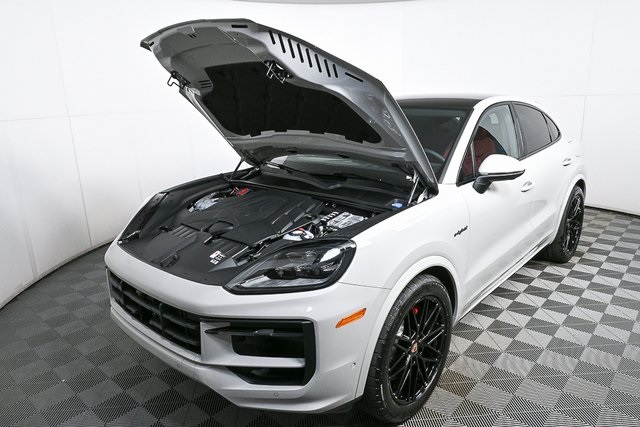 2026 Porsche Cayenne E-Hybrid Coupe S photo 29