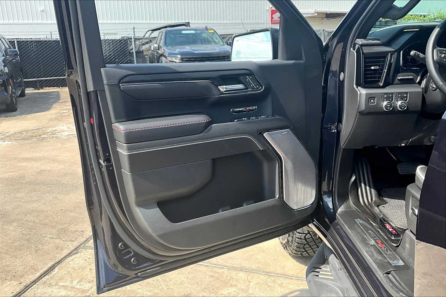2025 Gmc Sierra 1500 AT4X photo 21