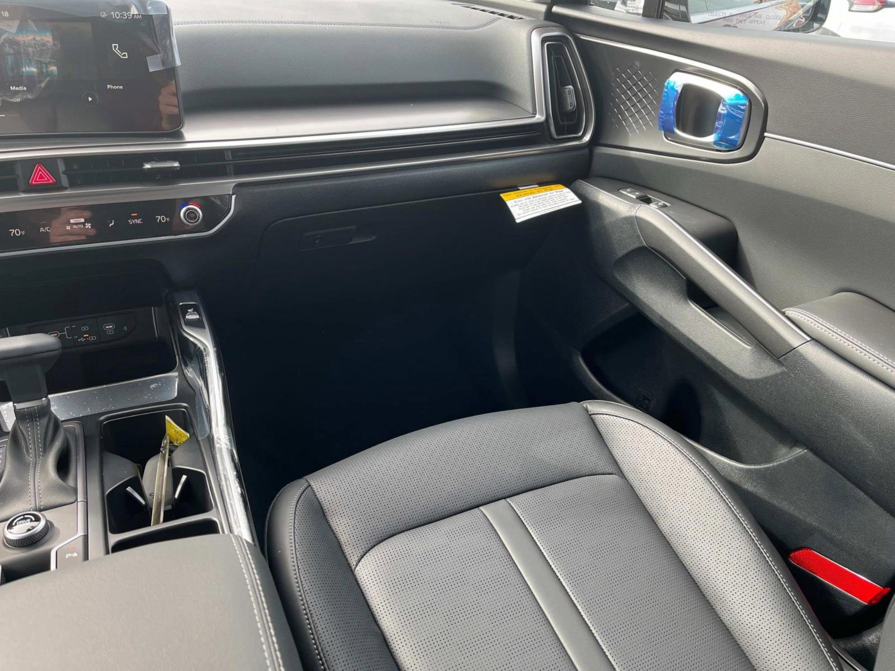 2025 Kia Sorento S photo 10