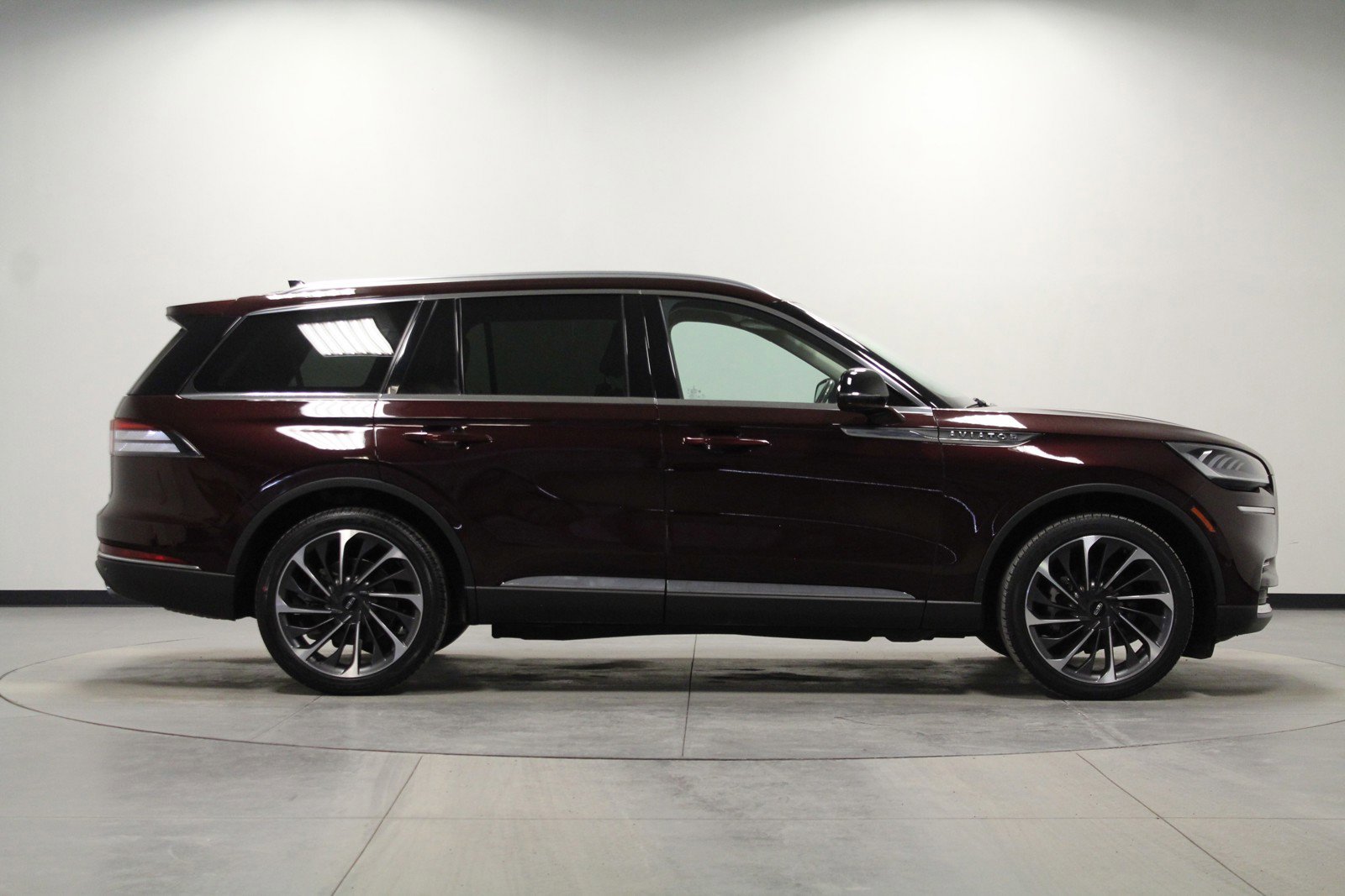 2022 Lincoln Aviator Reserve photo 2