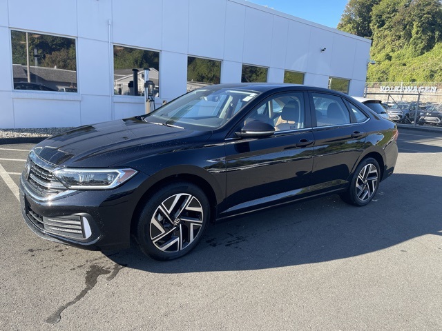2024 Volkswagen Jetta 1.5T SEL photo 2