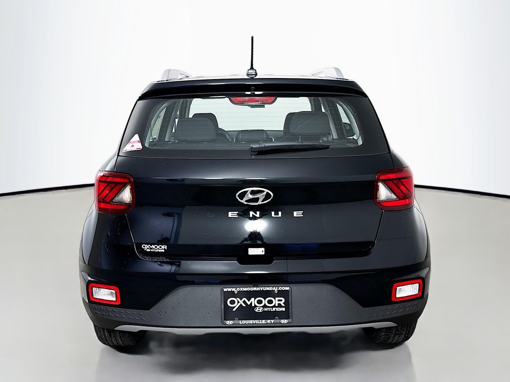2026 Hyundai Venue SEL photo 4