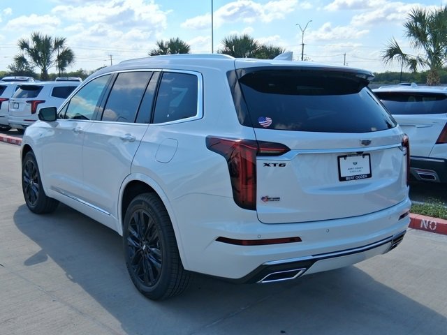 2025 Cadillac XT6 Luxury photo 4