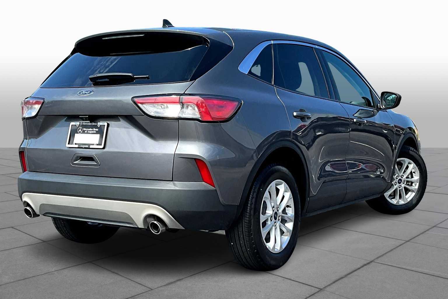 2022 Ford Escape SE photo 12