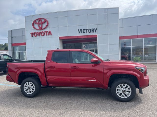 2025 Toyota Tacoma SR5 photo 3