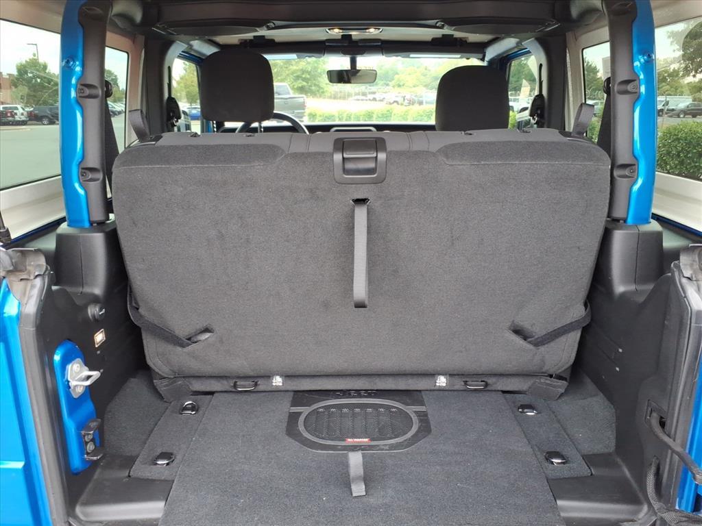 2023 Jeep Wrangler Sport S photo 24