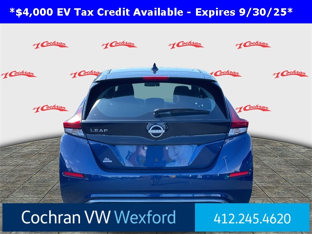 2023 Nissan Leaf S photo 3