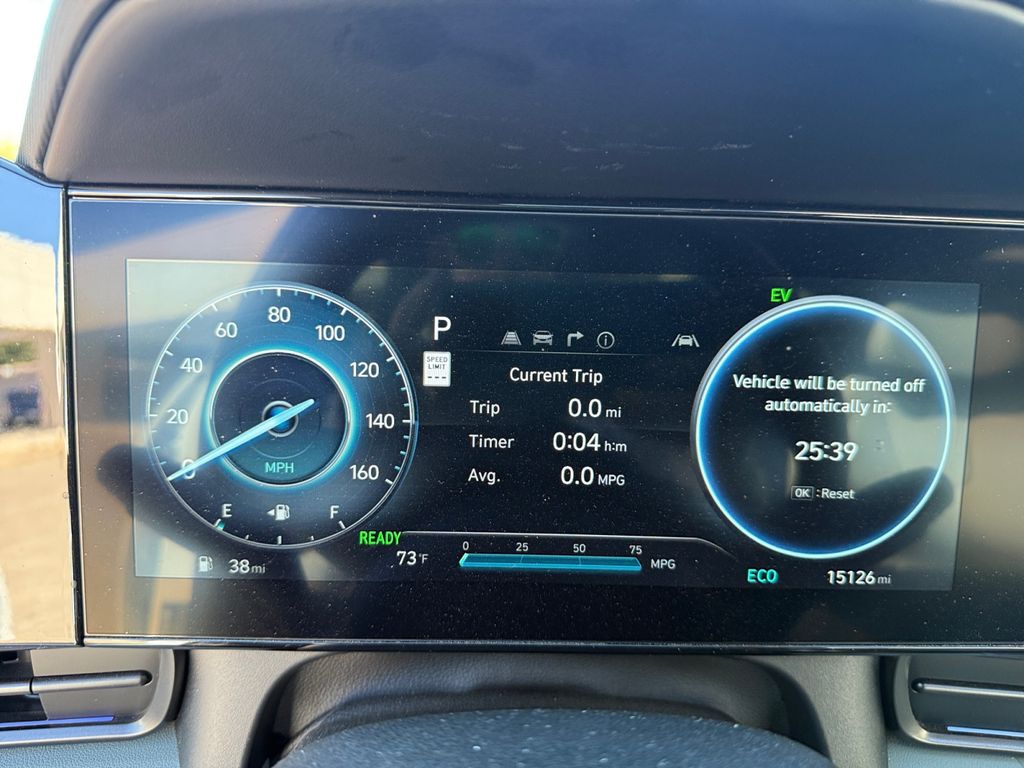 2025 Hyundai Elantra Hybrid Limited photo 9