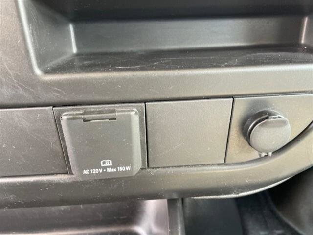 2022 Chevrolet Express Passenger 3500 photo 17